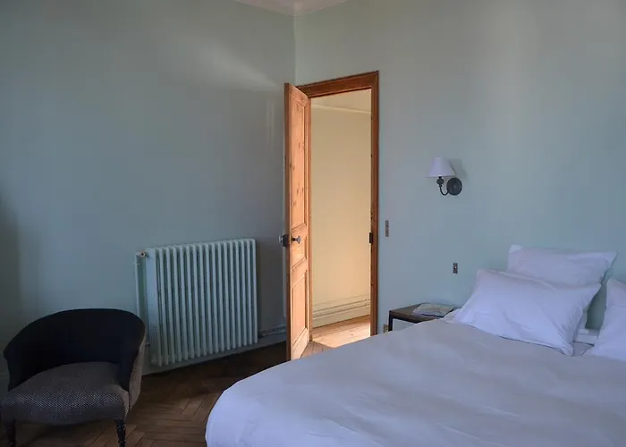 La Mascotte Bed and Breakfast 3*